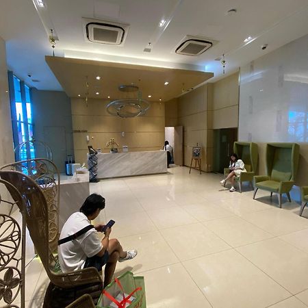 Skyfloat Infinity Hostel Куала-Лумпур Экстерьер фото